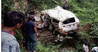 उत्तराखंड के चमोली में भीषण सड़क हादसा: तेज आंधी और बारिश में कार खाई में गिरी, 5 की मौत ! उत्तराखंड के चमोली में भीषण सड़क हादसा: तेज आंधी और बारिश में कार खाई में गिरी, 5 की मौत !