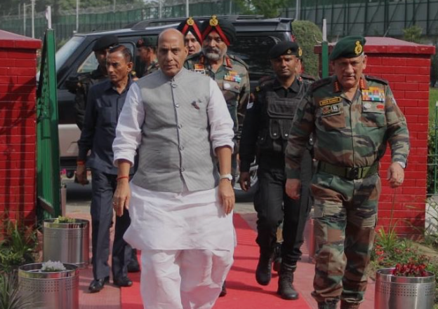 रक्षा मंत्री राजनाथ सिंह आज जम्मू-कश्मीर के दौरे पर, ऑपरेशन सिंदूर और सीमा सुरक्षा पर चर्चा