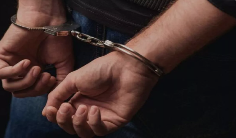 Air Force Officer Arrested: पुणे पुलिस और सैन्य खुफिया का संयुक्त अभियान !