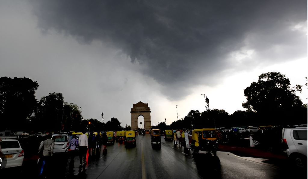 दिल्ली-NCR में मॉनसून की बारिश शुरू!