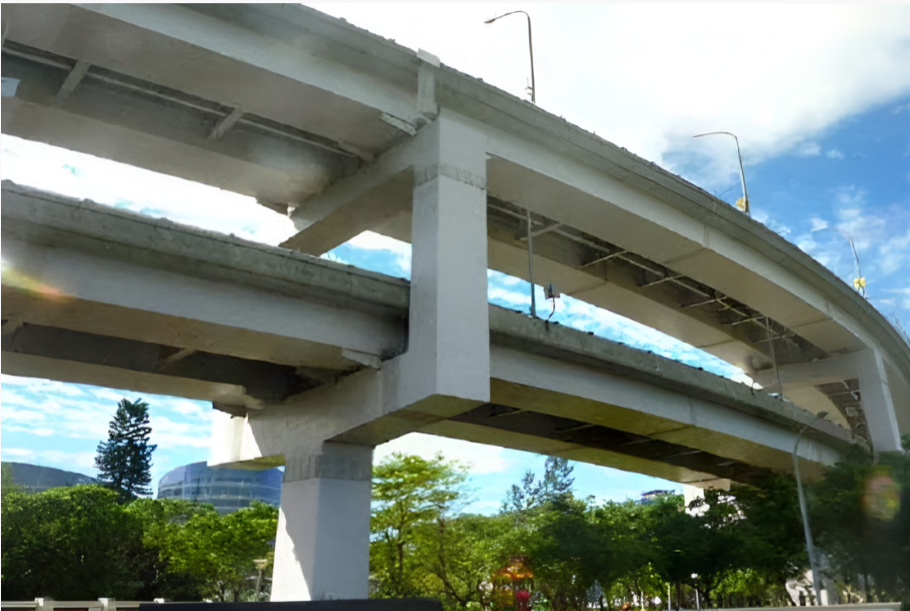 निजी कंपनी को सरकारी जमीन पर फ्लाईओवर बनाने की दीअनुमति!